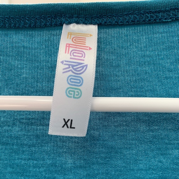 EUC LuLaRoe Classic T - size XL - Picture 2 of 3